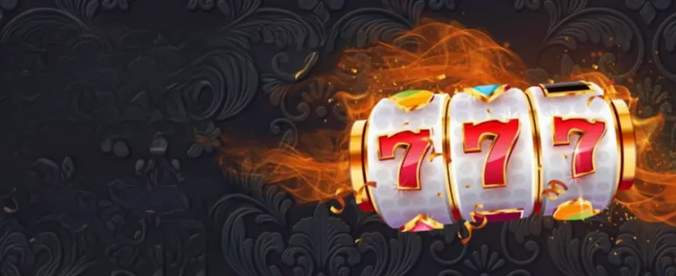 Play Regal Casino welcome bonus banner with free spins offer